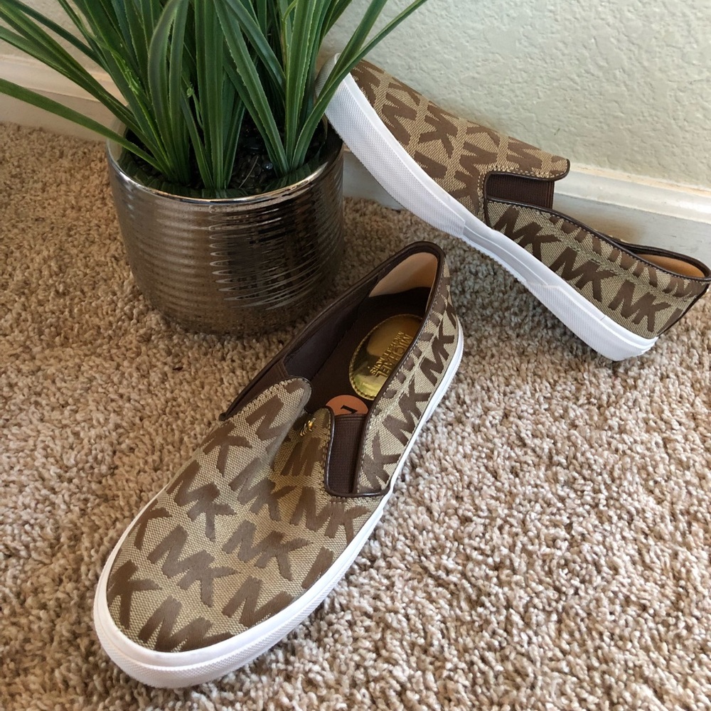 EUC Michael Kors shoes